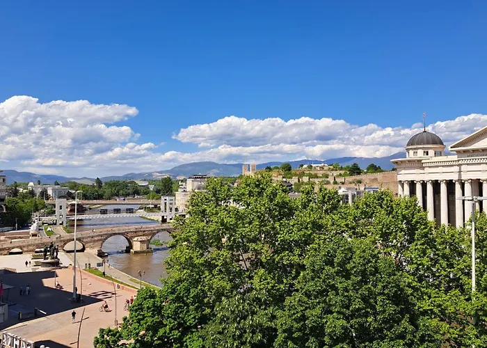 Vera City Square Apartment